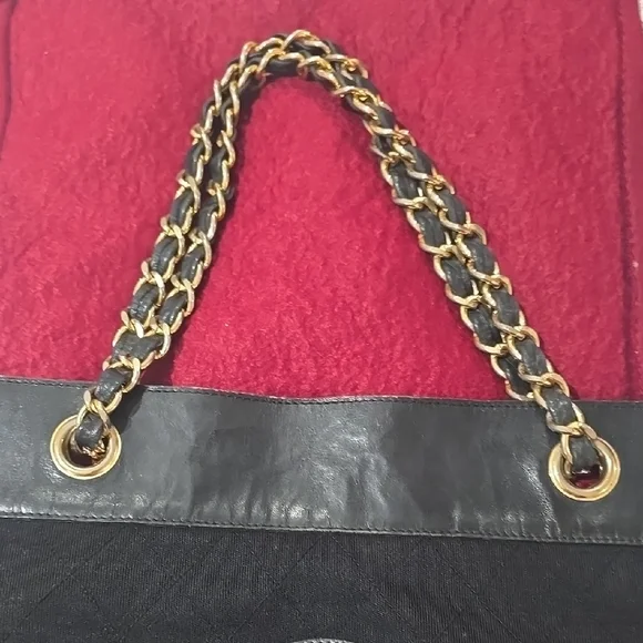 Chanel Black Leather Chain Tote Bag - Picture 13 of 14